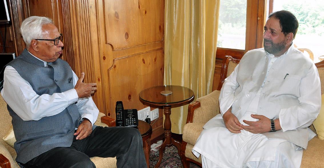 Hakeem Yaseen calls on Governor